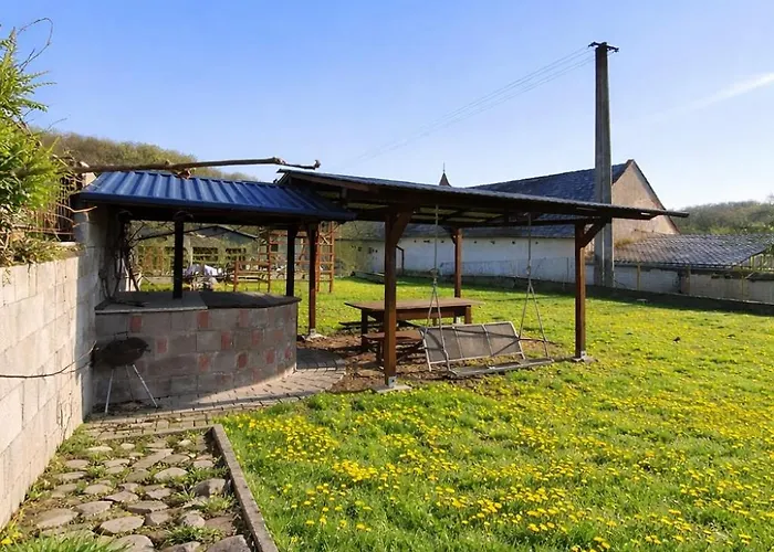 Dom S Vinnou Pivnicou